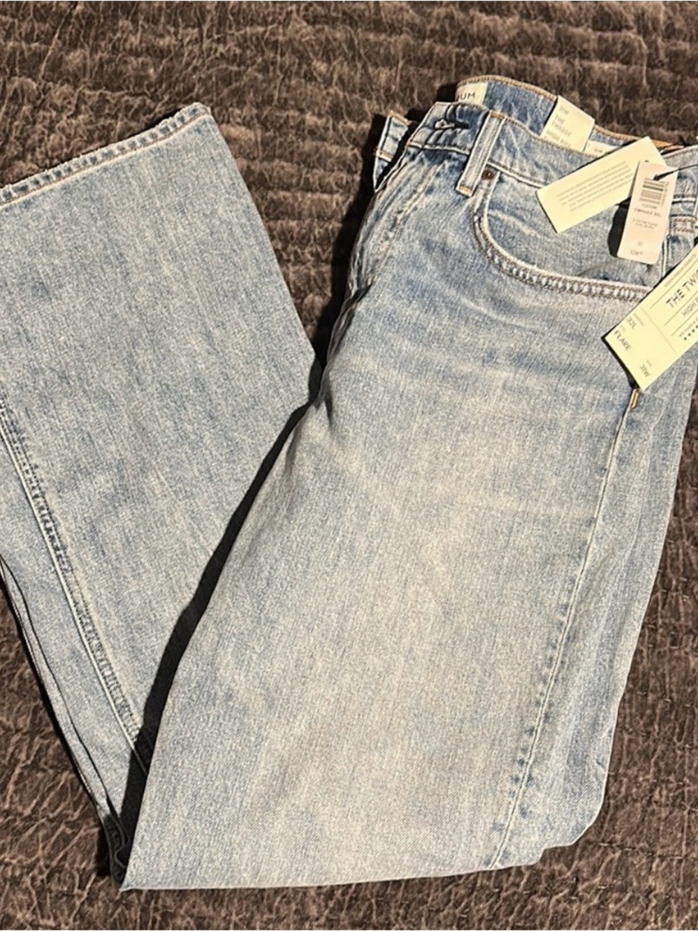 Denim and Forum - Aritzia Jeans - The Twiggy High Rise Flare size 31
